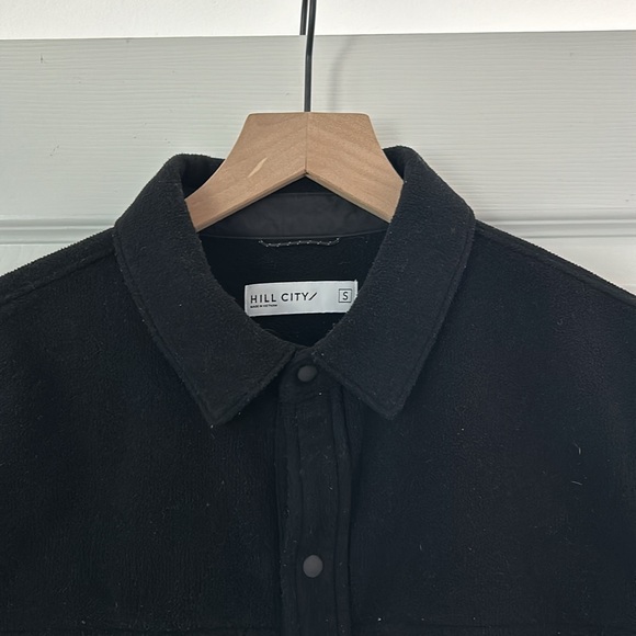 Gap - Hill City Primaloft Fleece Shirt Jacket in Black, size small - Picture 3 of 6